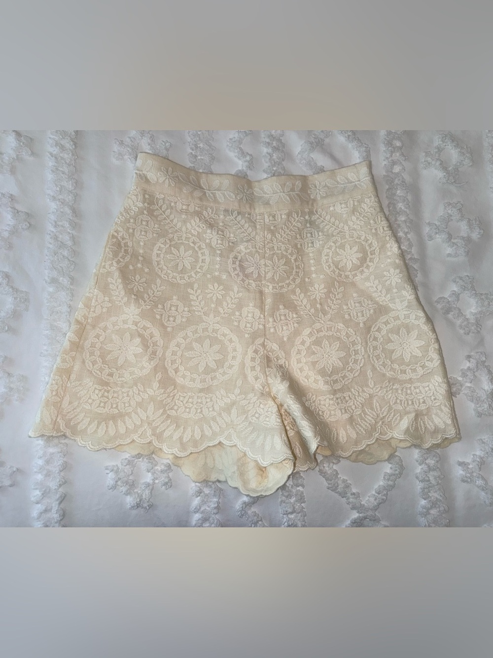 Zara Cream High-Waist Embroidered Scallop-Hem Shorts